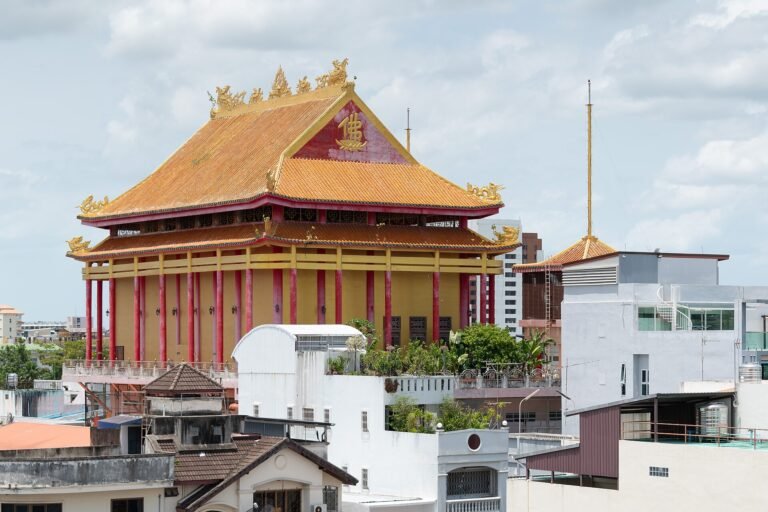 Wat Thawararam, Hat Yai travel destination
